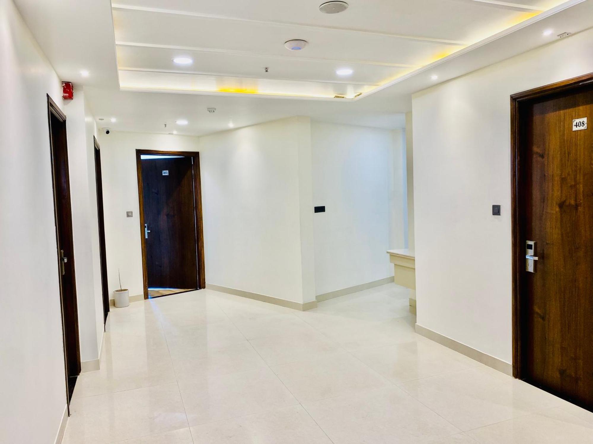 אמריצר Hotel White House 350 Mtr From Golden Temple מראה חיצוני תמונה