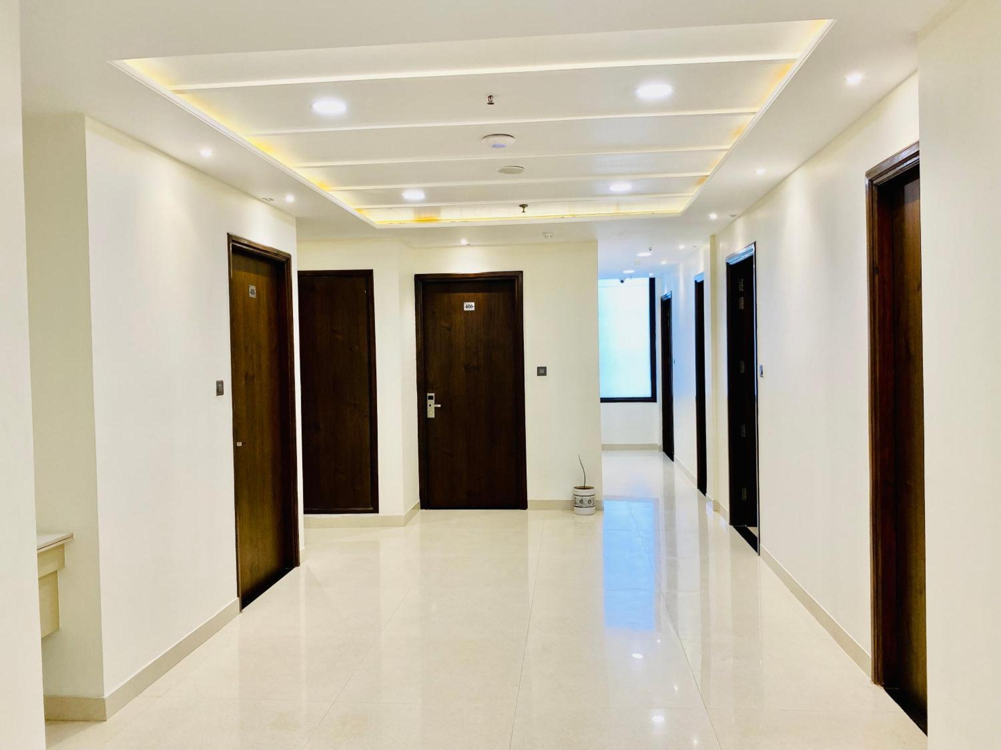 אמריצר Hotel White House 350 Mtr From Golden Temple מראה חיצוני תמונה