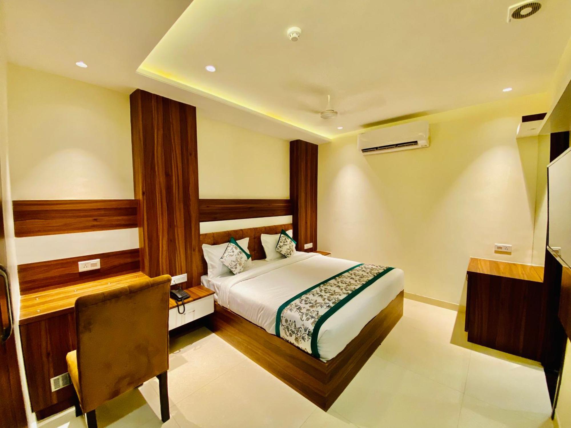 אמריצר Hotel White House 350 Mtr From Golden Temple מראה חיצוני תמונה